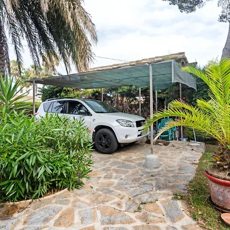 Swanky In Orihuela With Garden Holiday home Torrevieja