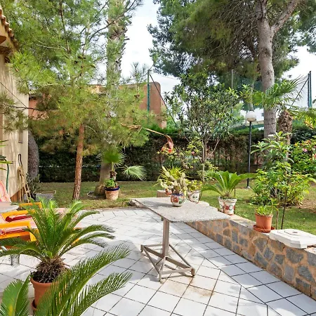 Holiday home Swanky In Orihuela With Garden