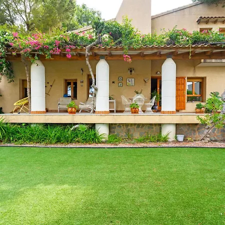 Holiday home Swanky In Orihuela With Garden