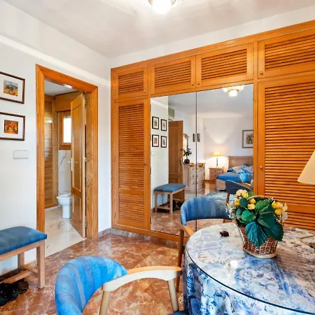 Swanky In Orihuela With Garden *